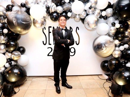 Prom: Seniors 2019 de la Discovery School fueron homenajeados con elegante velada