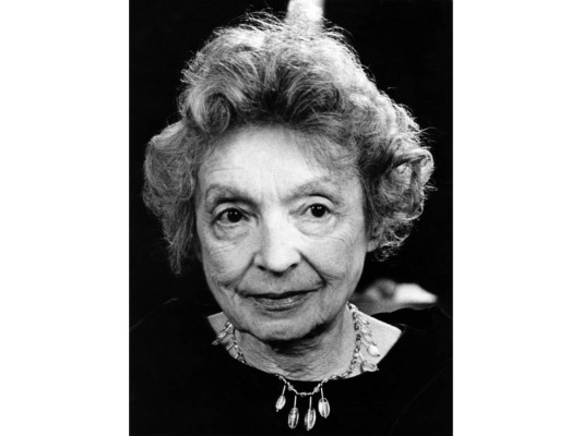Nelly Sachs<br/>La escritora se destacó por sus excepcionales escritos liricos y dramáticos, ganando el premio Nobel de Literatura. Una de sus obras más importantes es En las moradas de la muerte.<br/>