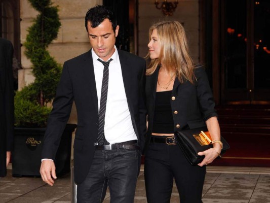 Luna de miel de Jennifer Aniston se convierte en tragedia
