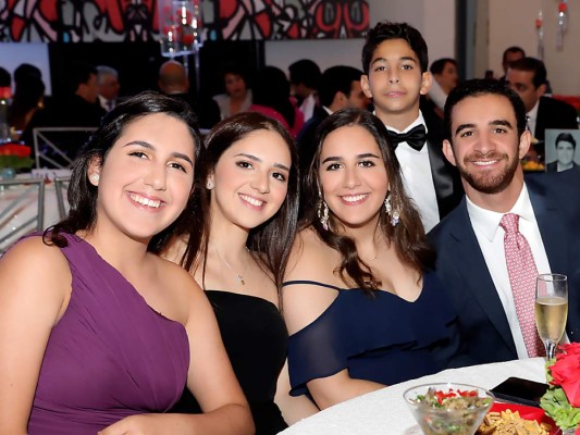 Best Moments Prom de la Escuela Americana 2019