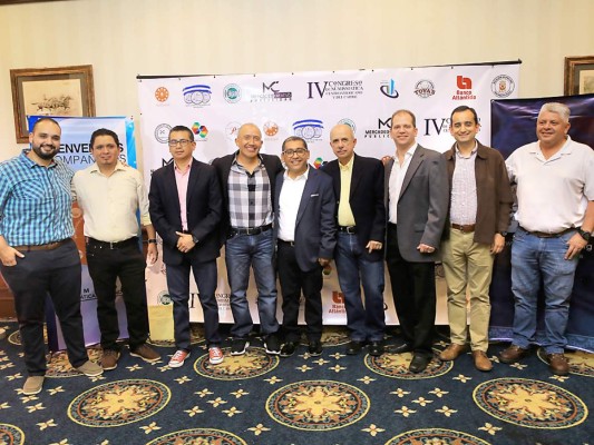 Banco Atlántida ofrece noche típica por el IV Congreso Numismática CA y el Caribe