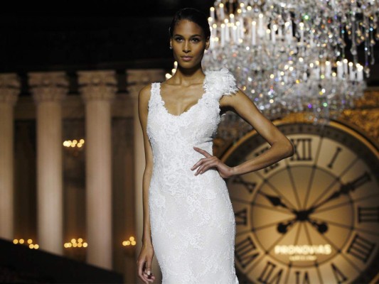 Atelier Pronovias enamora con su propuesta en Barcelona Bridal Week