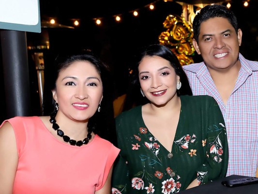 Así se vivió la fiesta Amor a Primera Birria en Doce Bar  