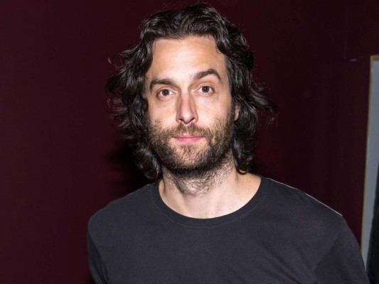 Acusan de abuso sexual a Chris D’Elía, actor de la serie “YOU”  