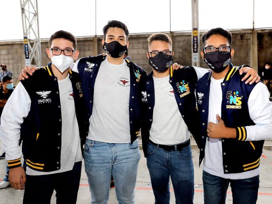 Oscar Palma, Italo Lozano, Marco Amaya y Maxwell Baca