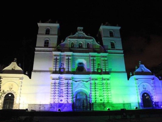 Así es Tegucigalpa en Navidad