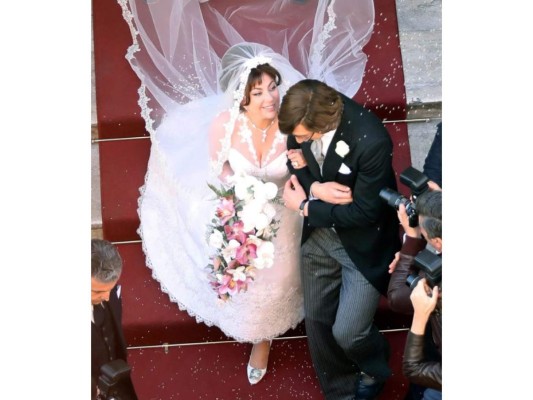 El largometraje fue rodado en diferentes lugares de Europa, entre ellos Roma, en donde pudimos observar algunas imágenes de Lady Gaga vestida de novia.