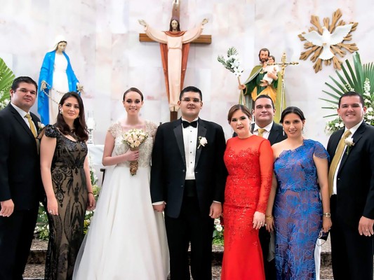 La boda de Fernando Calderón y María Laura Contreras