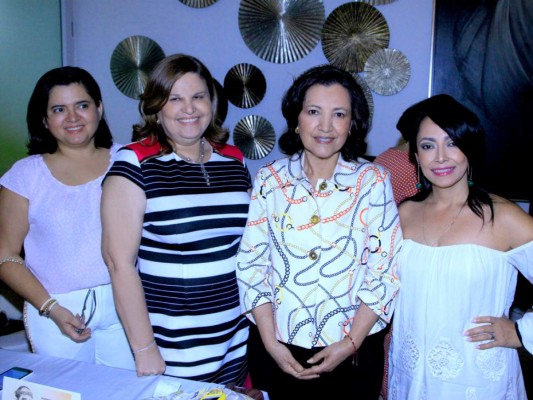 Desfile a beneficio de la Orden Hospitalaria San Juan de Dios