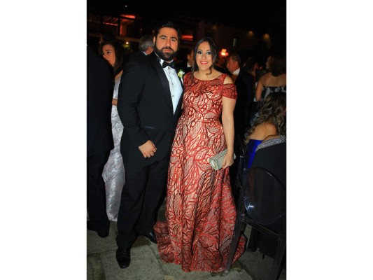 Elegante fiesta nupcial para Sofia Barletta y Jorge Vitanza