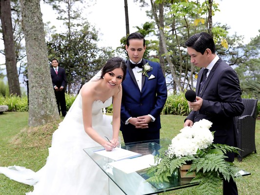 La boda de Kenneth Medina y Silvia Casco