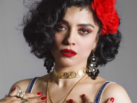 Mon Laferte rinde tributo a Zoé con el lanzamiento de la canción LOVE   