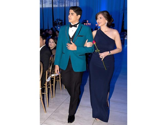 Los looks de los graduados y sus padres en la gala de Seran School  