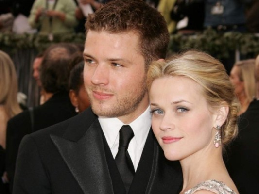 Ryan Phillippe le fue infiel a Reese Witherspoon nada más y nada menos que con Abbie Cornish, su compañera de reparto de la película Stop Loss. Fue así que terminaron con siete años de matrimonio, en el cual tuvieron dos hijos.