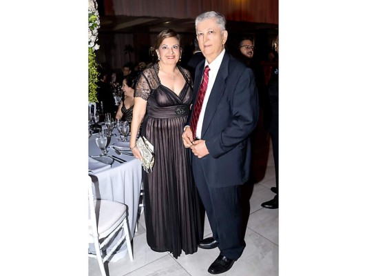 Blanca y Max Quezada.