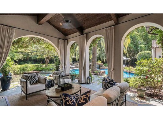 La lujosa villa que rentó Gaga para el Super Bowl