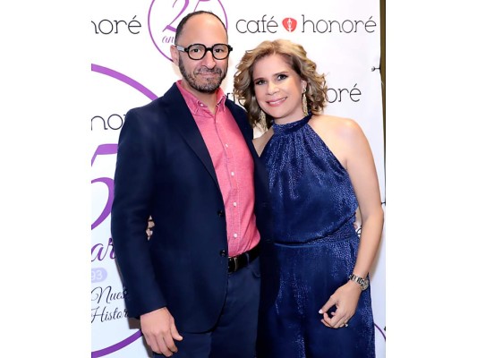 ¡Felices 25 Café Honoré!