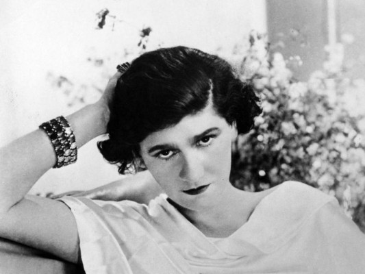 ¿Por qué Coco Chanel ocultó a sus hermanas toda su vida?