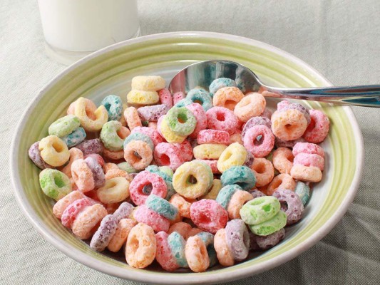Cereal AzucaradoEl pico de azúcar de estos cereales solo provocará un desequilibrio en tus niveles de azucar en la sangre y que desees más azúcar a lo largo del día