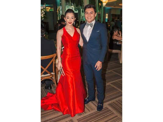 Juan Carlos Handal y Yazmin Janania celebran su boda  