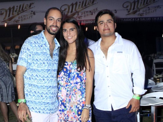 Miller Party en Acantilados del Caribe