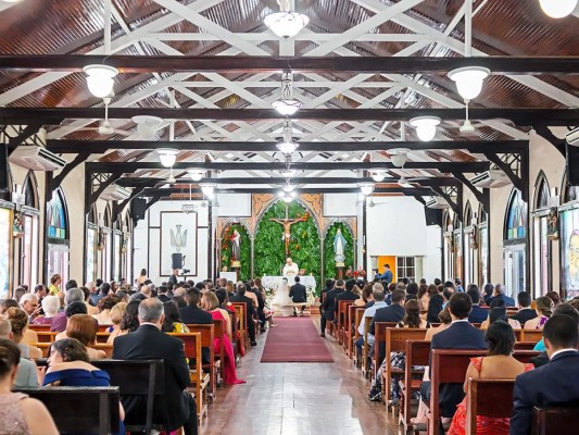 Jorge Rodríguez y Andrea Gabrie se casan en Tela  