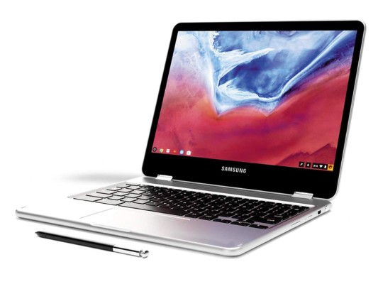 Samsung Chromebook Plus <br/>Ideal para realizar multitareas en casa, clases o el trabajo, la Chromebook Plus tiene la facilidad para manejar apps para Android y ChromeOS. Su procesador hexagonal de 2.0GHz y 4 GB de RAM, así como su disco duro de 32 GB, la convierten en la herramienta perfecta para clasificar archivos, fotografías y música.