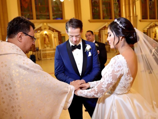 La boda eclesiástica de María Fernanda Rivera y John Kewish