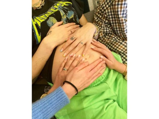 Chiara recibió mucho apoyo tras preocupaciones en su embarazo, afirmó que anteriormente sufrió de ovarios poliquísticos.