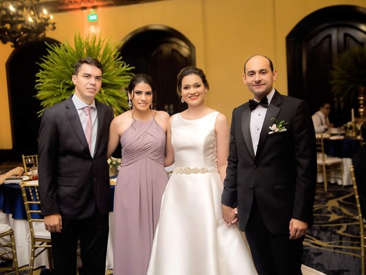 La boda de Azaria Martínez y Fernando Torres