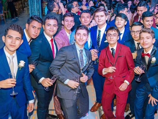 Elegante prom de la clase 2019 de Freedom High School  