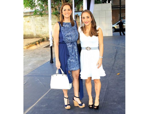Carmen Oviedo y Nicole Benhard.