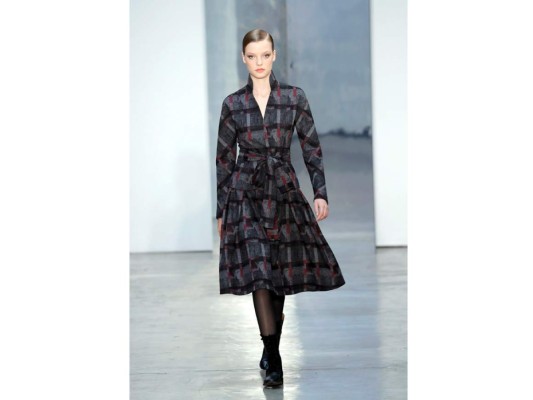 Coat dress de estampados a cuadros y cinturas definidas también se suman a la apuesta