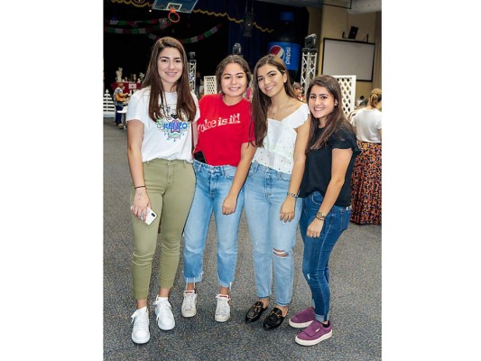 Divertida tarde de compras en la Escuela Internacional Sampedrana