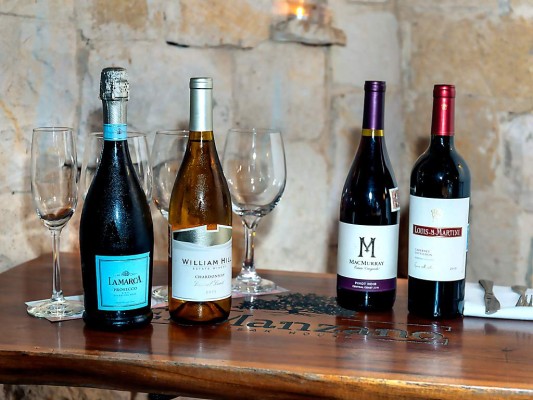 Vinos que se degustaron esa noche: La Marca, William Hill, MacMurray y Louis M. Martini.