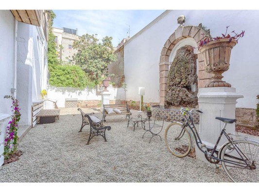 Aires clásicos en un patio oculto (Foto AirBNB)