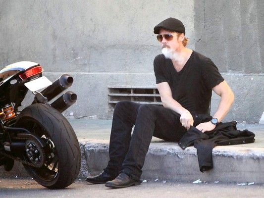 Brad Pitt. Por muchos ha tratado de dejar la nicotina pero es algo que no ha logrado superar.