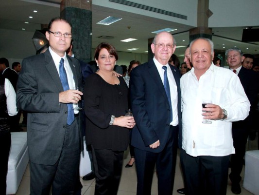 Fredy Nasser nuevo abanderado de BANPAÍS   