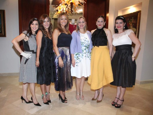 Fiesta española para Karla Villar