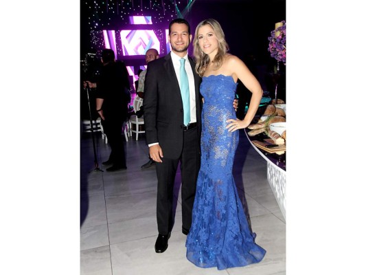 Elegante recepción para Jacobo y Nathalie Handal  