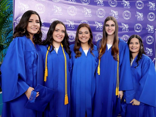 Graduación de la clase 2019 de Macris School