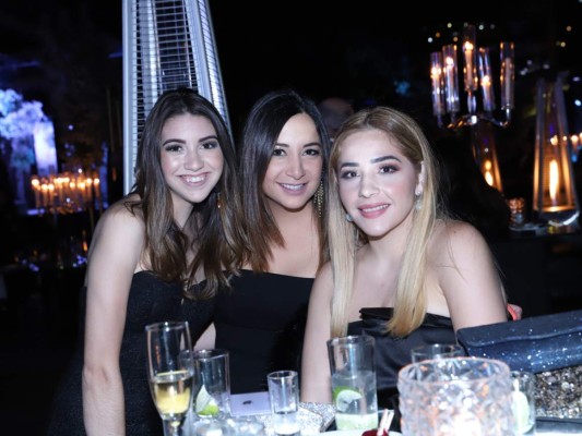 Joan Hidalgo, Gaby Montoya y Janine Abdalah
