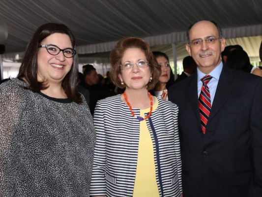 Recepción en casa del embajador James Nealon para celebrar el 4 de julio  