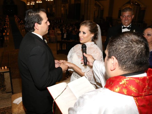 Boda eclesiástica de Catalina López y Mario Boquín