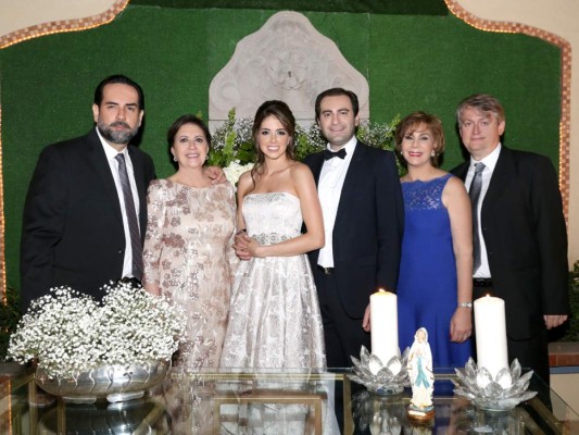 Francisco, Marina y Daniela Misas, Oscar y Nadia Kafati con Carlos Gallardo