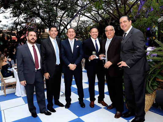 Héctor Abudoj, Julio Gutierrez, Juan Carlos Suazo, Dario Carrión, Enrique Buck y Pedro Atala