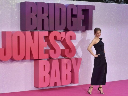 Más divertida que nunca. Regresa doce años después el filme que definió un género. Bridget Jones Baby fue estrenada este lunes y Renee Zellweger acaparó la atención en Londres.