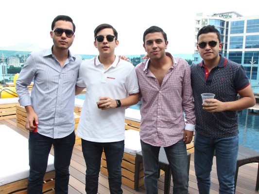 Champagne Rooftop Party en el Hyatt Place