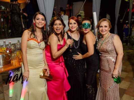 La boda de Alex Cobos y Lourdes Valladares