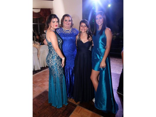 Prom night de New Horizon School  